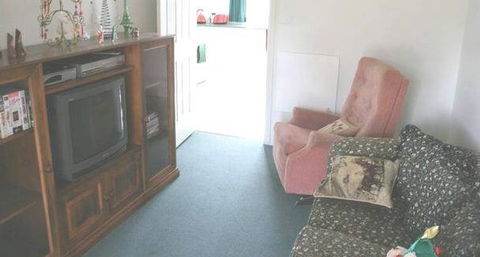 Christmas Tree Cottage - SA Accommodation 4
