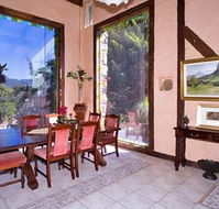 Castle On The Hill Bed and Breakfast - SA Accommodation