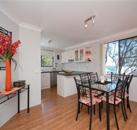 Magnus Street Treetops - SA Accommodation