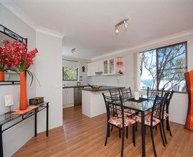 Magnus Street Treetops - SA Accommodation 0