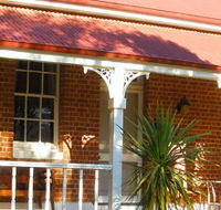 Araluen Old Courthouse Bed and Breakfast - SA Accommodation