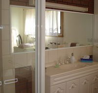 Murray Bank Holiday Units and Yabby Farm - SA Accommodation