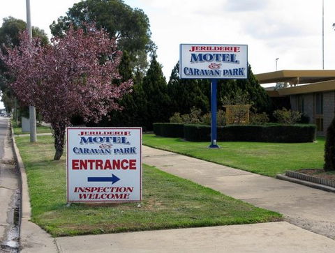 Jerilderie Motel And Caravan Park - SA Accommodation 0