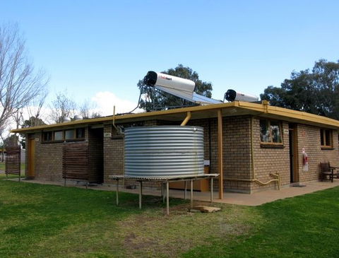 Jerilderie Motel And Caravan Park - SA Accommodation 3