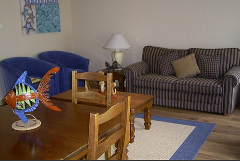 Boutique Escape - Lake Macquarie Resort Accommodation - SA Accommodation 0