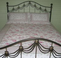 Camelot Retreat - SA Accommodation
