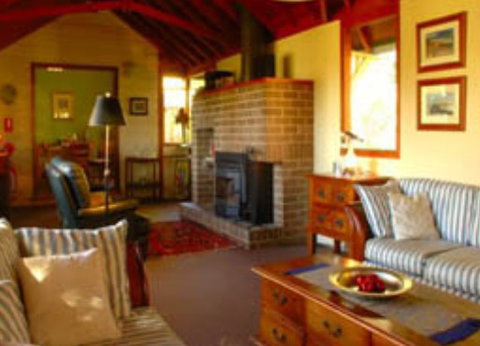 Broomelea - SA Accommodation 0