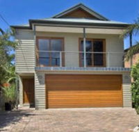 A Beach House Near Manly Two - SA Accommodation