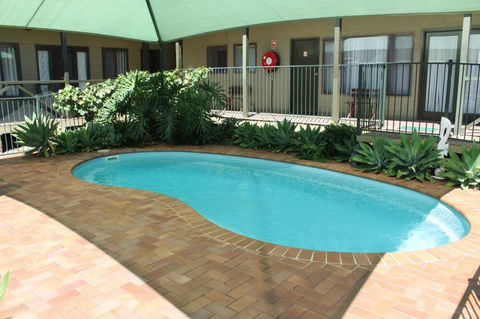 Lake Forbes Motel - SA Accommodation 1