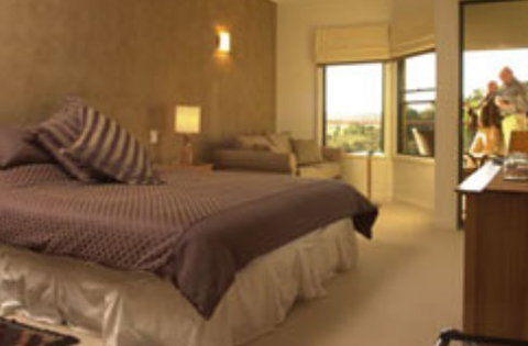 Amazing Country Escapes - Wombadah Guesthouse - SA Accommodation 4