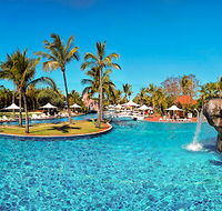 Mercure Capricorn Resort Yeppoon - SA Accommodation