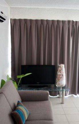 Como Holiday Apartments And Tropical Nites Motel - SA Accommodation 1