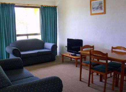 Como Holiday Apartments And Tropical Nites Motel - SA Accommodation 2