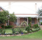 Guy House Bed and Breakfast - SA Accommodation