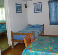 Cosy Cottages Amity Point - SA Accommodation