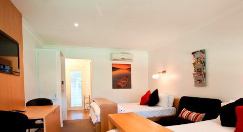 Cedar Creek Lodges At Thunderbird Park - SA Accommodation 5