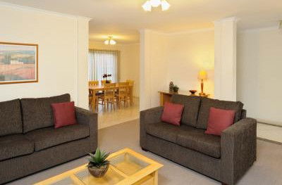 Apartments @ Forest Hill - SA Accommodation 0