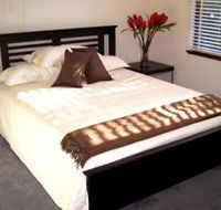 Demco Bed and Breakfast - SA Accommodation