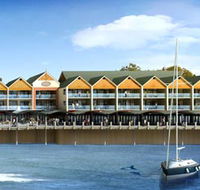 Quality Suites Crest Mandurah - SA Accommodation