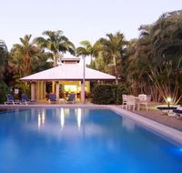 Comfort Suites Trinity Beach Club - SA Accommodation