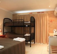 Emerald Central Palms Motel - SA Accommodation