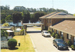 Hybiscus Lodge Motel  Holiday Apartments - SA Accommodation
