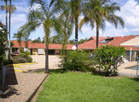 Carseldine Court Motel - SA Accommodation