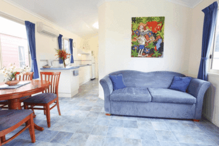 King Reef Resort Hotel - SA Accommodation 3