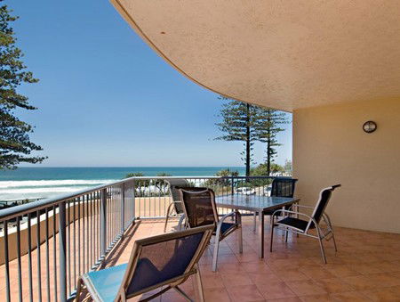 Coolum Baywatch Resort - SA Accommodation 0