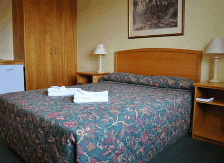 Meadowbrook Hotel - SA Accommodation