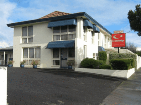 Econo Lodge Hacienda Motel - SA Accommodation