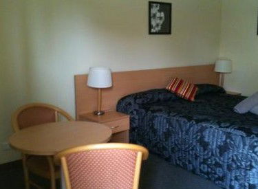 Golden Guitar Motor Inn - SA Accommodation 2