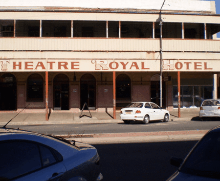 Theatre Royal Hotel - SA Accommodation 0