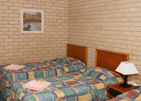 Gunsynd Motor Inn - SA Accommodation 0
