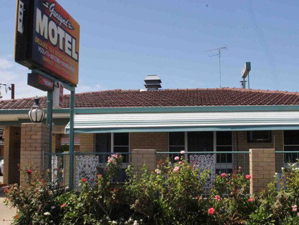 Gunsynd Motor Inn - SA Accommodation 1