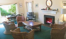 Moniques Bed And Breakfast - SA Accommodation 1