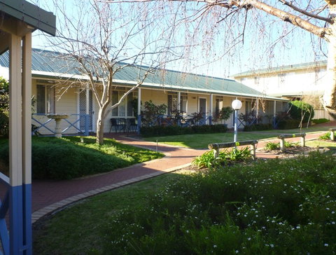 Park Avenue Holiday Units - SA Accommodation 4