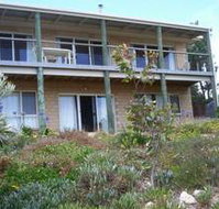 The Dog And Cockle Beach House