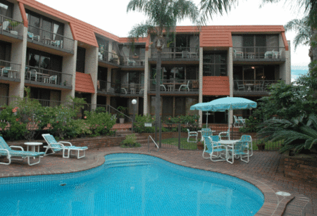 Surfspray Court Holiday Apartments - SA Accommodation