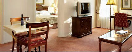 Canterbury International Hotel - SA Accommodation 1