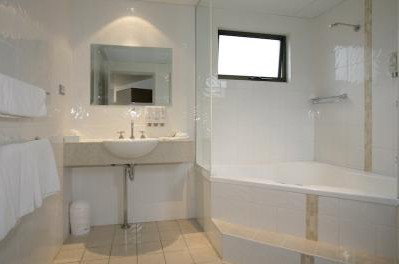 Quality Inn City Centre Coffs Harbour - SA Accommodation 4