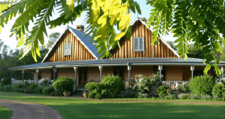 Carriages Country House - SA Accommodation