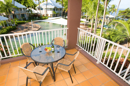 Coral Sands Beachfront Resort - SA Accommodation 4
