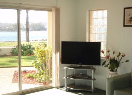 Merimbula Lake Apartments - SA Accommodation 1