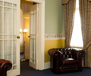 Hadleys Hotel - SA Accommodation 4