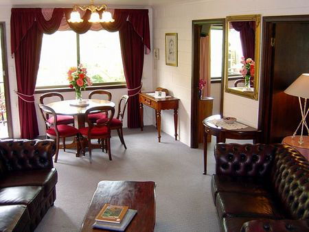 Grosvenor Court Apartments - SA Accommodation 2