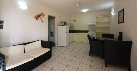Coconut Grove Holiday Apartments - SA Accommodation 5