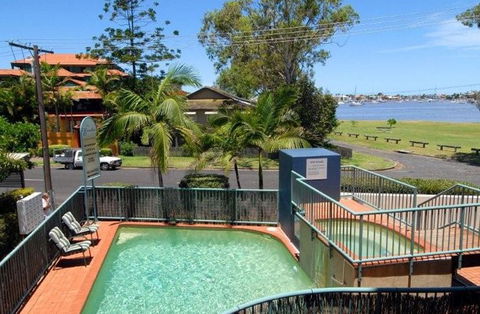 Excellsior Holiday Apartments - SA Accommodation 4