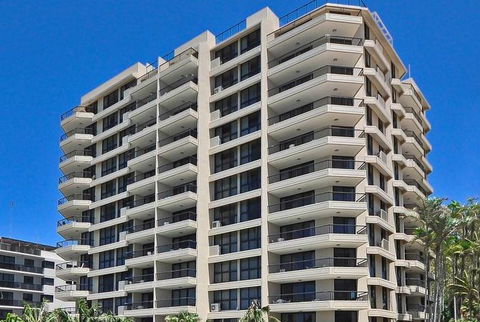Clubb Coolum Beach - SA Accommodation 0