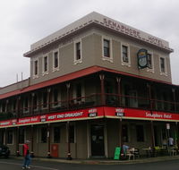 Semaphore Hotel - SA Accommodation